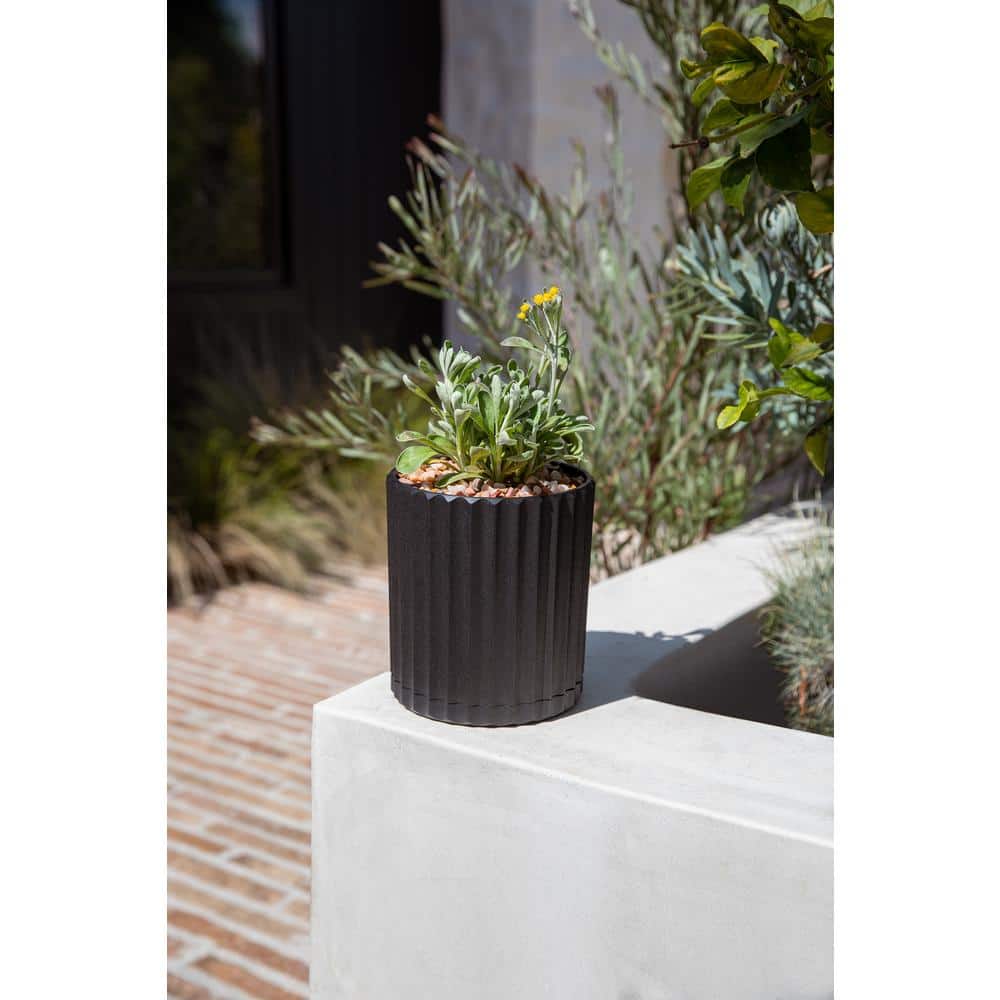 Demi 6" Black Plastic-Stone Fluted Planter