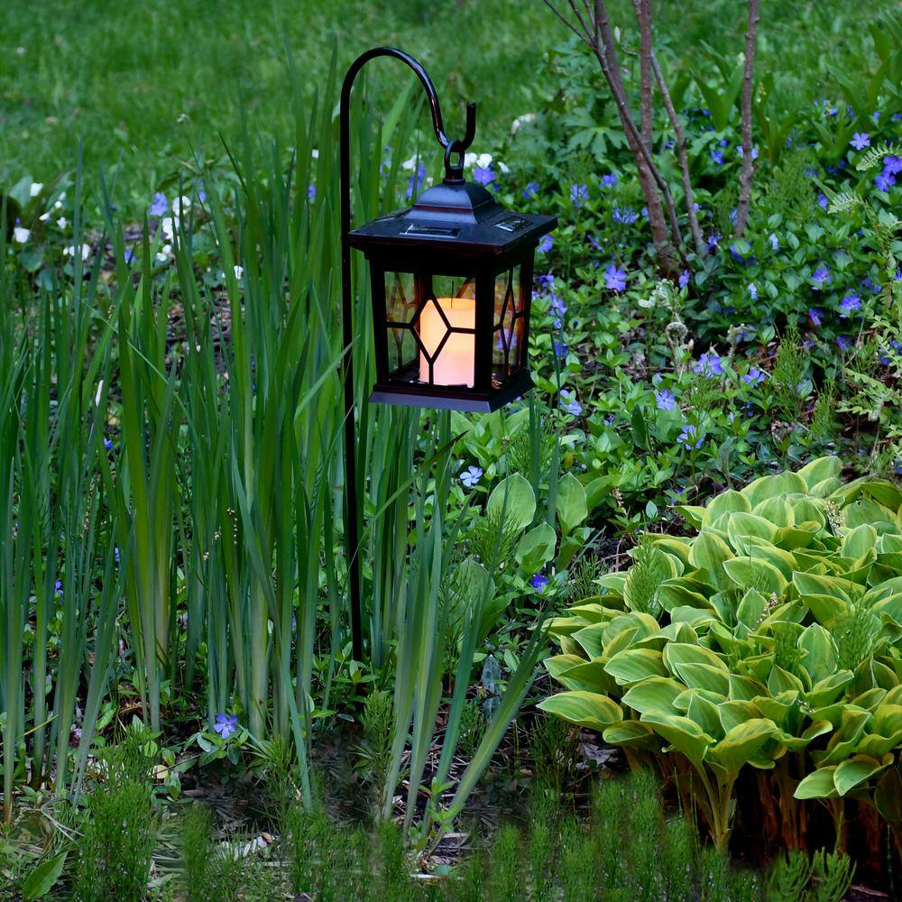 Black Solar LED Lantern with Shepherd's Hook