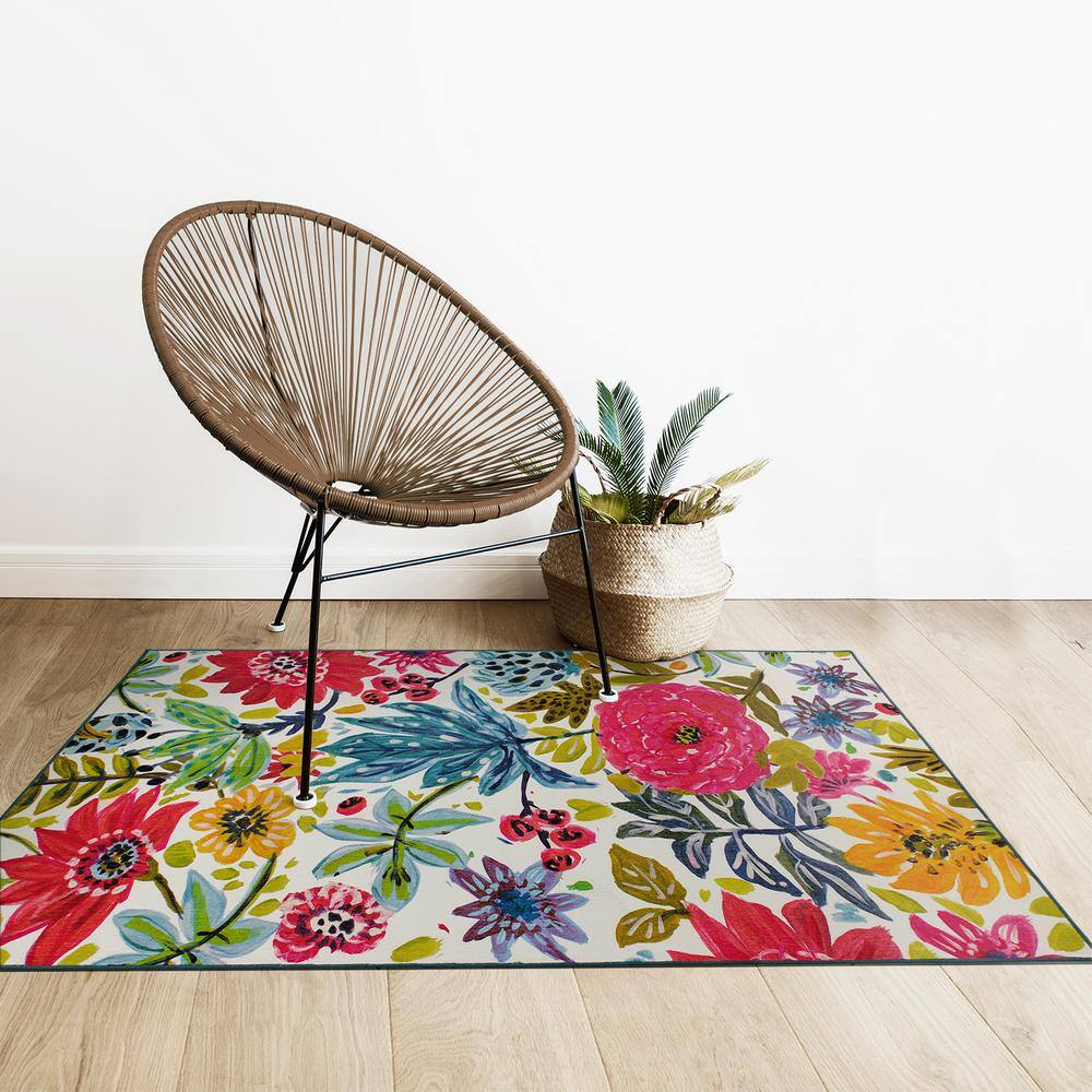 Multicolor Floral Synthetic Washable 5' x 7' Rug