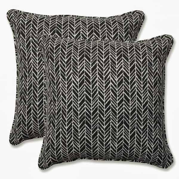 Pillow Perfect Black Square Outdoor Square Throw Pillow 2-Pack