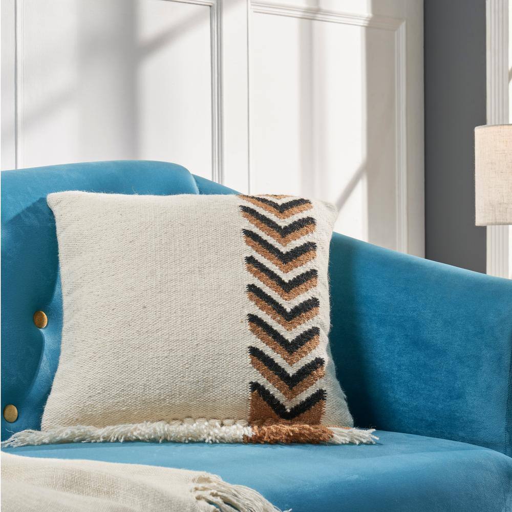 Modern Threads Hayan Modern Threads 18 in. x 18 in. DecorativePillow