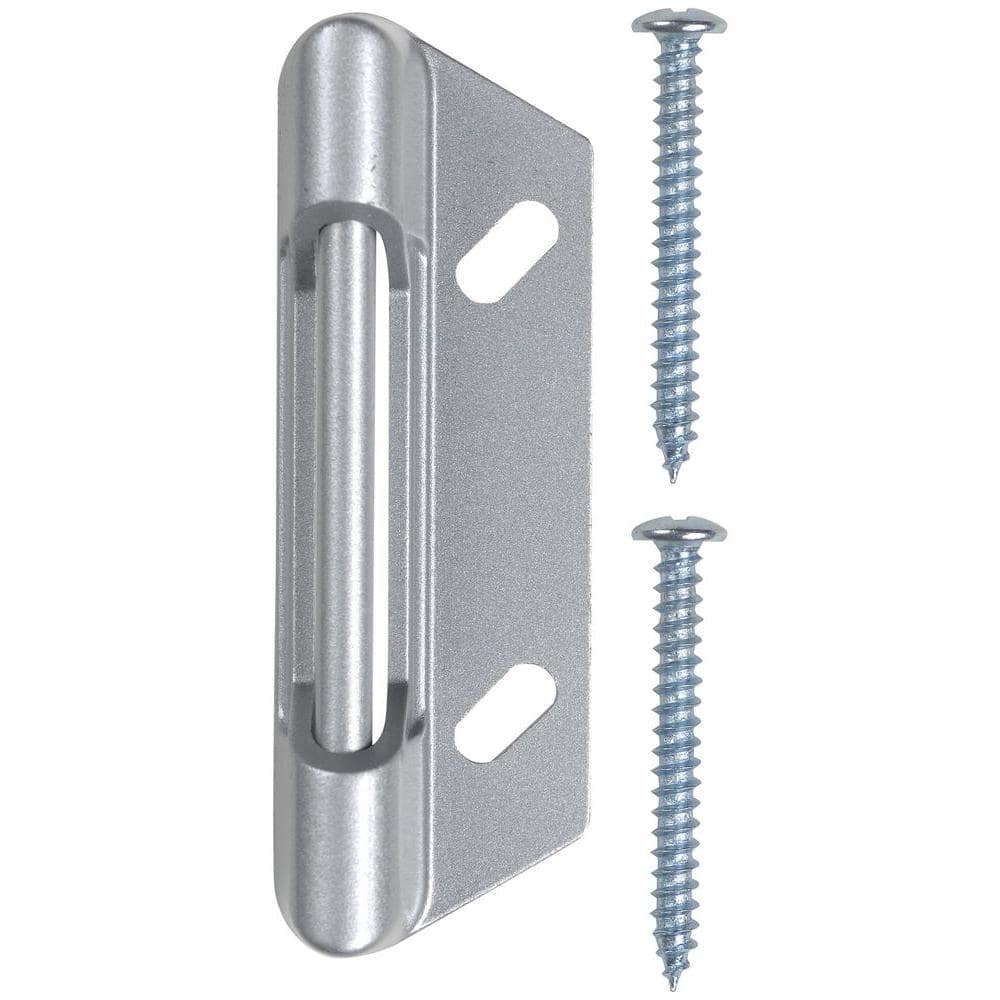 Assorted Items Of Chain Bolt Looks 