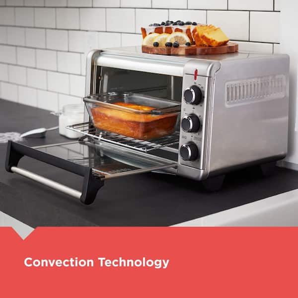 https://images.thdstatic.com/productImages/327f5bd7-b37a-4895-b3c8-05dc8e09e404/svn/stainless-steel-black-decker-air-fryers-to3215ss-4f_600.jpg