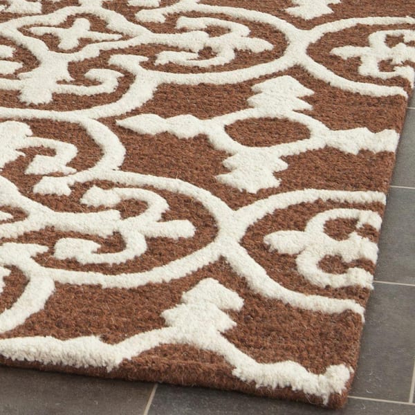 SAFAVIEH Cambridge Dark Brown/Ivory 3 ft. x 6 ft. Medallion
