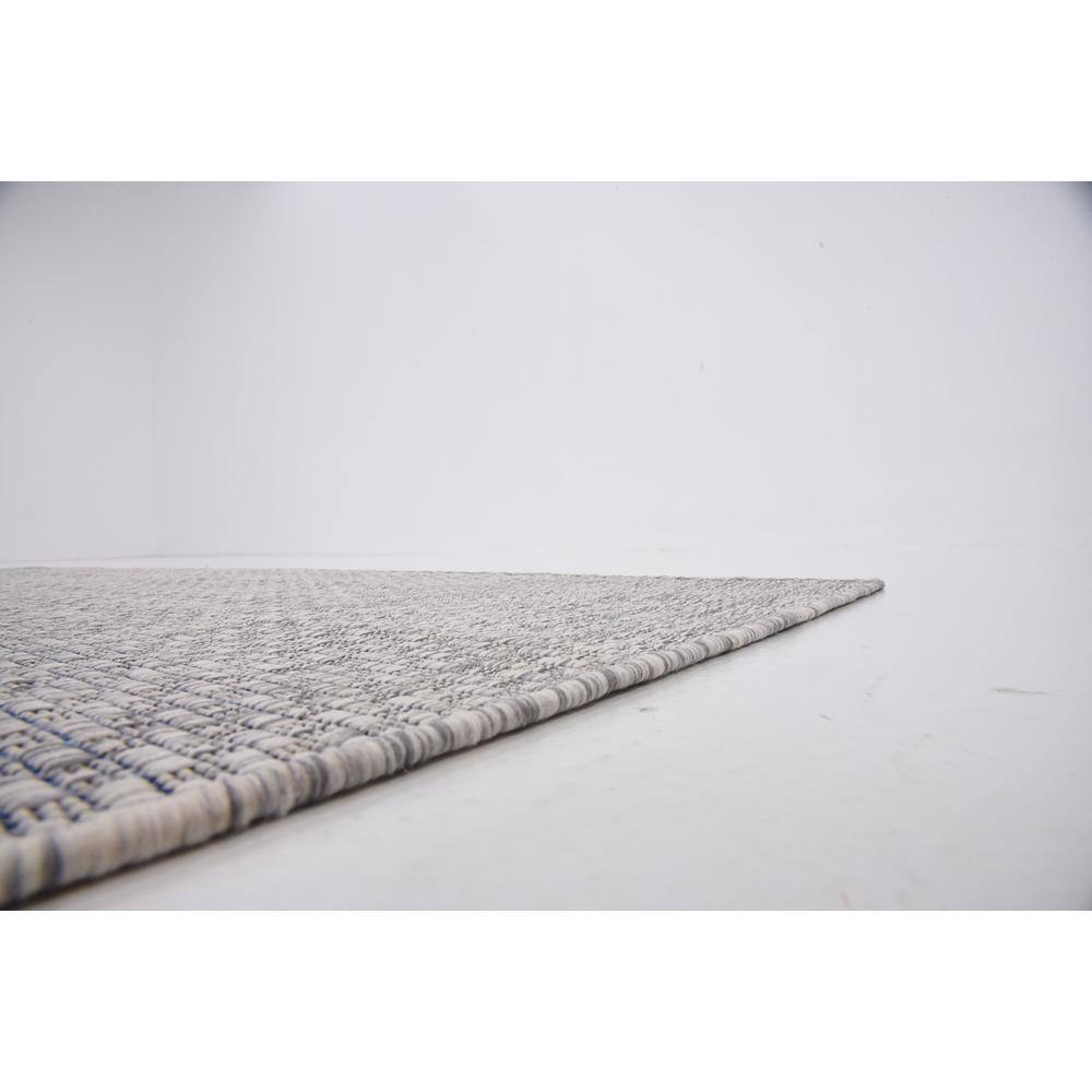 Light Gray Synthetic 6' x 9' Easy-Care Outdoor Rug