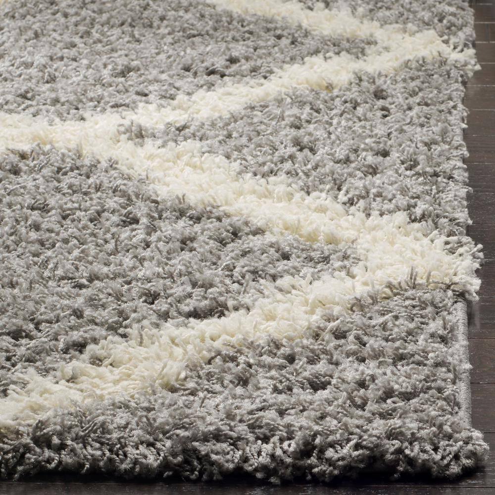 Ivory and Grey Geometric Shag Rug, Synthetic 5'1" x 7'6"