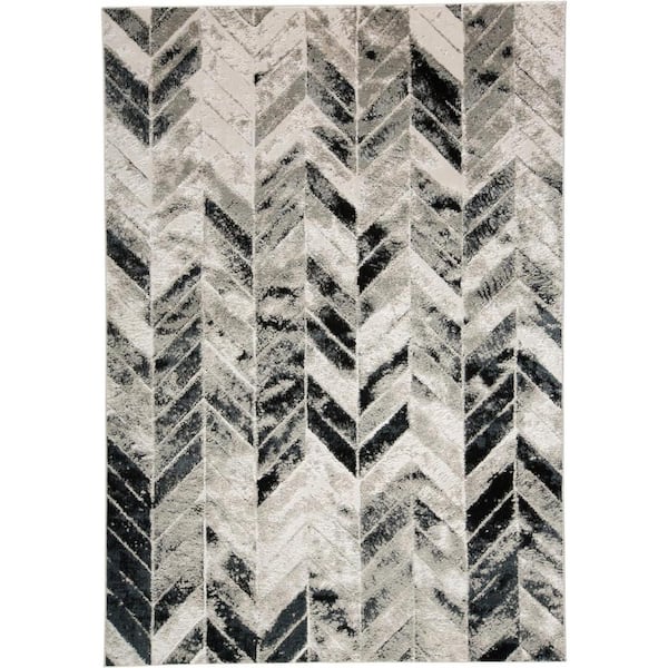 HomeRoots 7 x 10 Gray and Black Geometric Area Rug