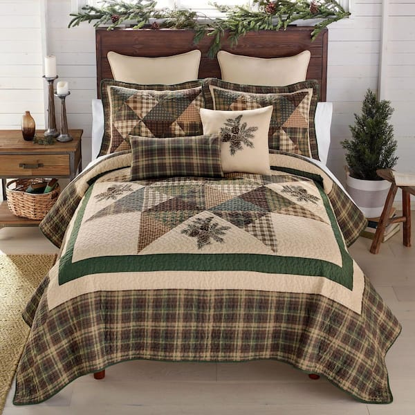 Pine Star 3-Piece Green Cotton Pieced Queen Quilt Set