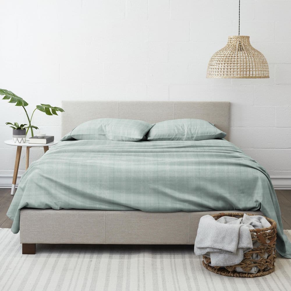 Forest Green Queen Microfiber Sheet Set with Thatch Print