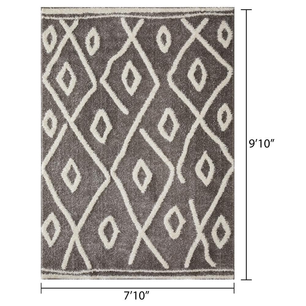 Gray Diamond Pattern 8' x 10' Synthetic Area Rug