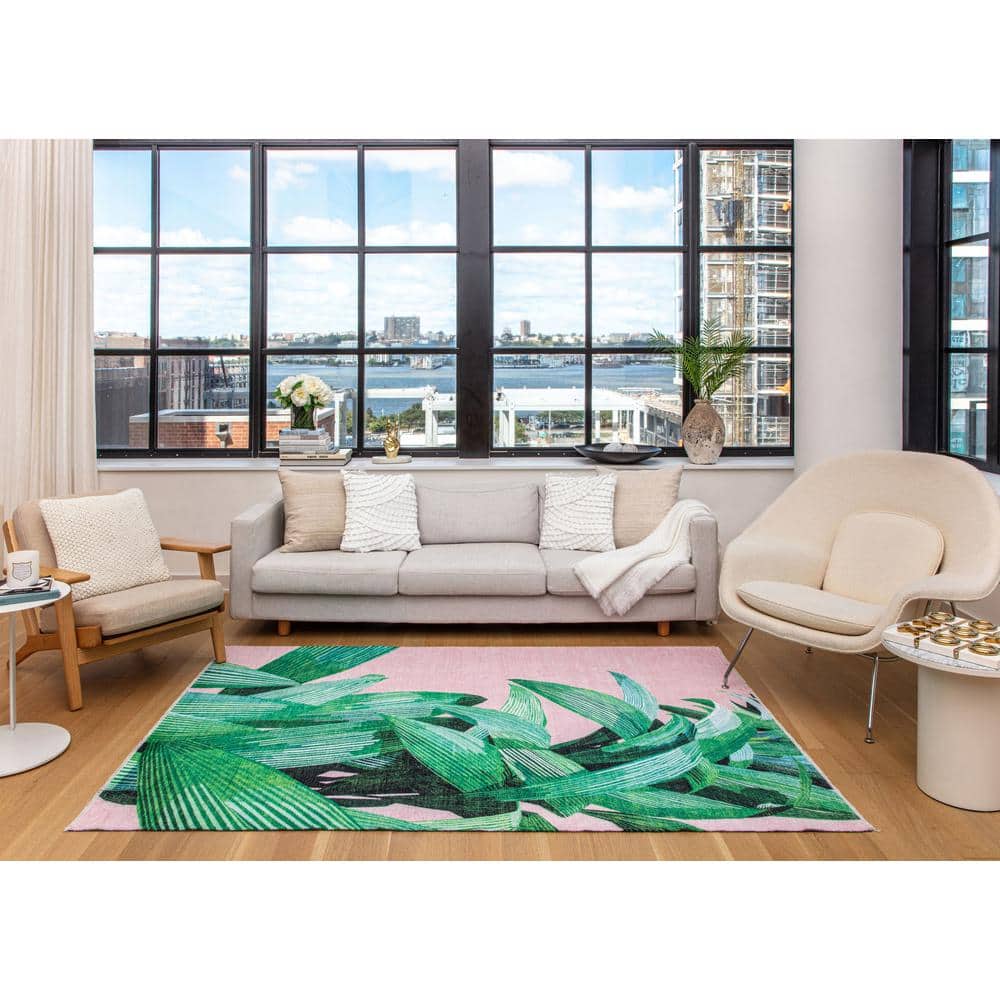 Tropical Oasis Black Floral 8' x 10' Synthetic Area Rug