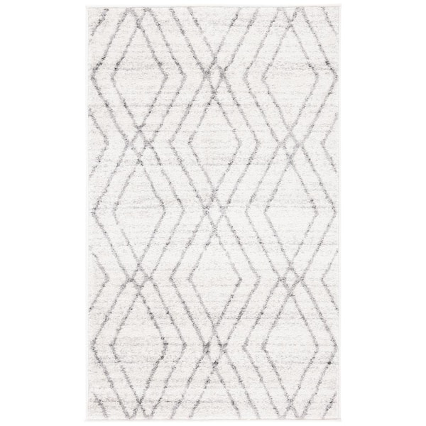 Adirondack Ivory/Gray Doormat 3 ft. x 5 ft. Chevron Diamond Area Rug
