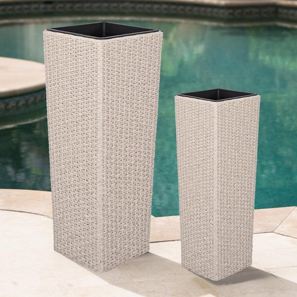 7.87 in. W x 7 in. H Vintage Metal Double Handle Planter