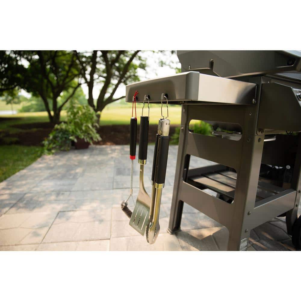 Black 2-Burner Liquid Propane Grill with Porcelain Coated Cast Iron Grates