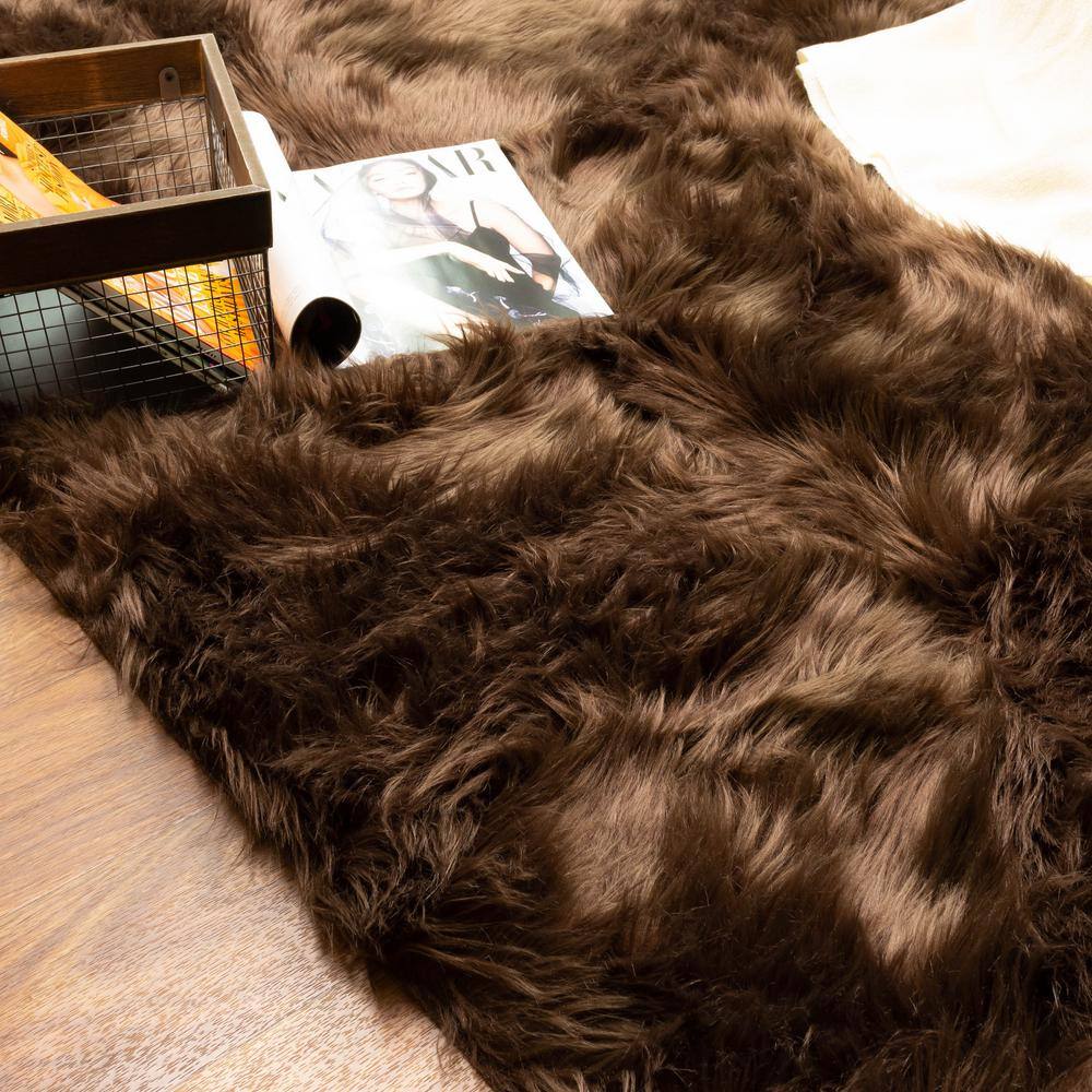 Luxurious Handmade Faux Sheepskin Fur Shag Rug 6' x 9' Dark Brown