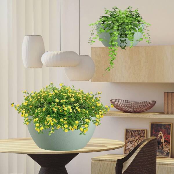 OGETFUUR Lightweight 13 in. Classic Green Plastic Hanging Planters with Drainage Holes and Chain for Garden, Home (2-Pack)