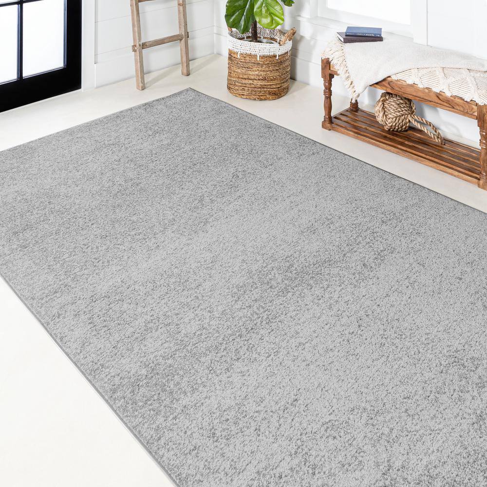 Modern Easy-Care 9'x12' Reversible Gray Synthetic Area Rug