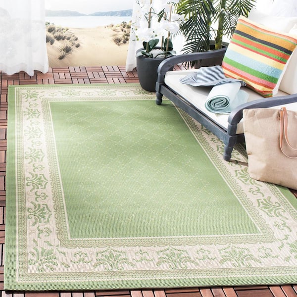 Courtyard Olive/Natural 4 ft. x 6 ft. Border Indoor/Outdoor Patio  Area Rug