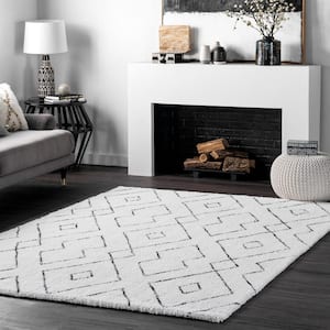 Beaulah Modern Geometric Shag White Doormat 3 ft. x 5 ft. Area Rug