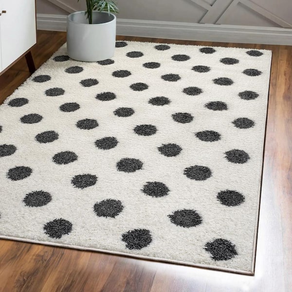 5 ft. x 8 ft. White/Gray Pere Modern Charcoal Dot Shag Area Rug