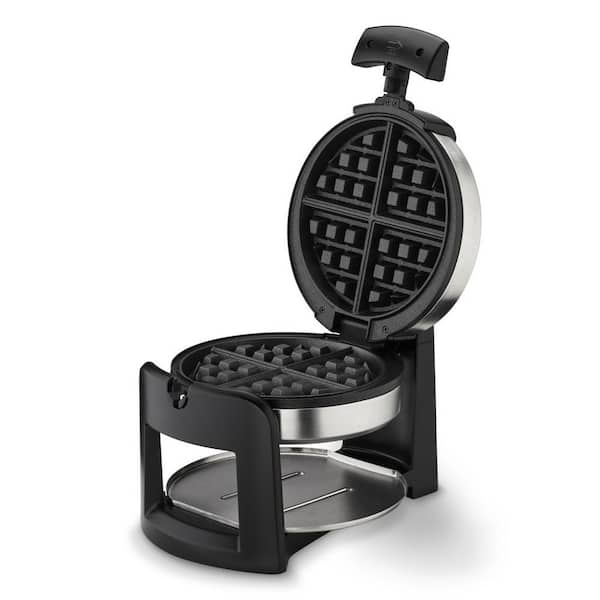 https://images.thdstatic.com/productImages/32fd51e9-283f-46d1-86f4-988234a93b25/svn/stainless-steel-cuisinart-waffle-makers-waf-f30-c3_600.jpg