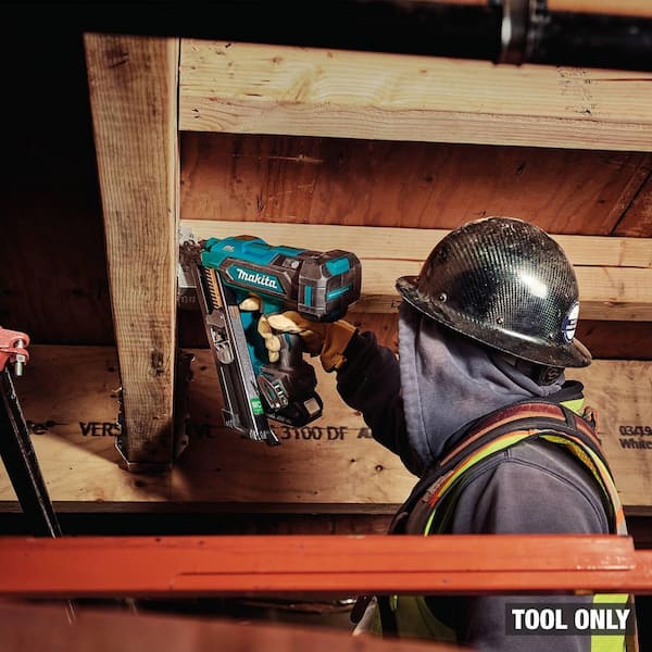 Makita 18V LXT Lithium-Ion 2-1/2 in 30 degree Brushless Cordless