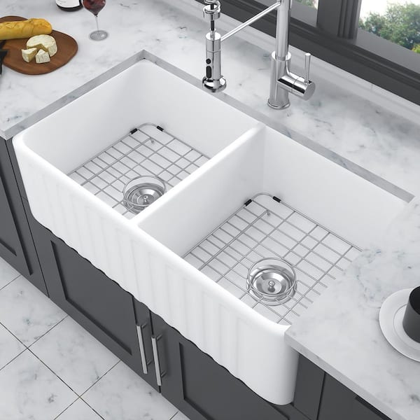 33 in. Farmhouse Double Bowl (50/50) White Ceramic Kitchen Sink with Bottom Grids