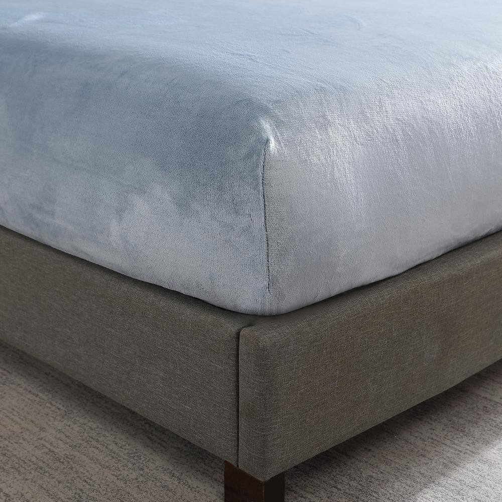 Blue Fog Full Flannel Plush Fitted Sheet