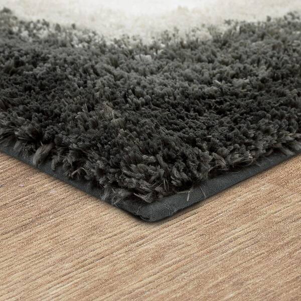 Dark Gray Ombre Border Plush Bath Rugs