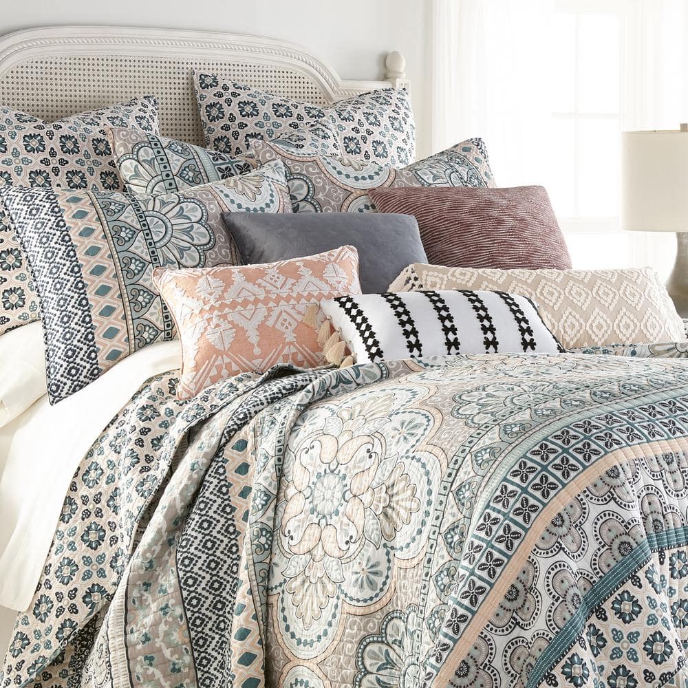 Addie Blue and Pink Cotton Reversible Full Quilt Set