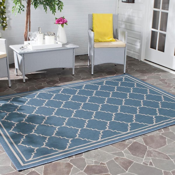 Courtyard Blue/Beige 4 ft. x 6 ft. Geometric Indoor/Outdoor Patio  Area Rug