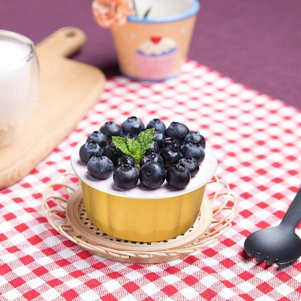 Disposable Gold Round Ramekins with Lids, Aluminum Foil Cups, Mini Baking Cups for Brulee Muffin Cupcake (50-Pack)