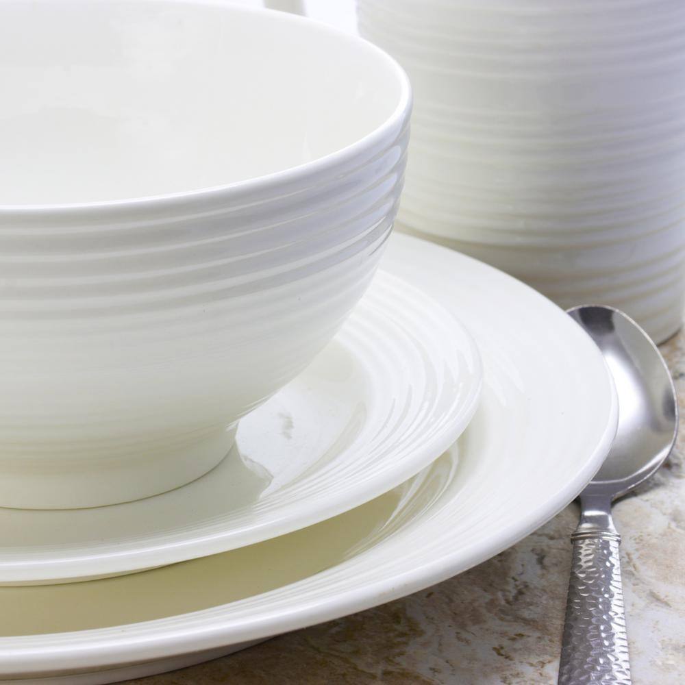 Amelia Court White Porcelain 16-Piece Dinnerware Set