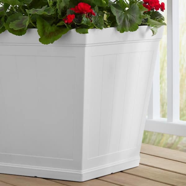 Vigoro Eden Large White Resin Lightweight Square Planter (20 in. L x 20 in.  W x 20 in. H) HD1114-089