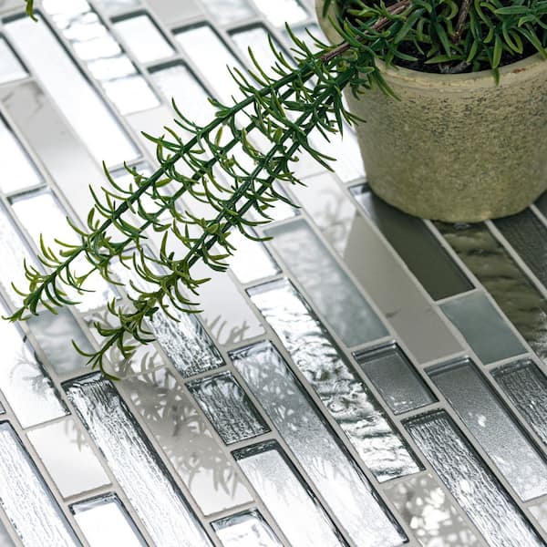 Whistler Ice Interlocking 11.81 in. x 12 in. x 8mm Glass Mesh-Mounted Mosaic Tile (9.7 sq. ft. / case)