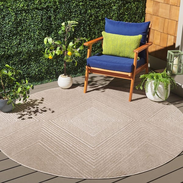 Stella Beige/Beige 7 ft. x 7 ft. Solid Chevrons Indoor/Outdoor Round Area Rug