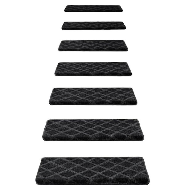 Bullnose Black Diamond Trellis 9.5 in. x 30 in. x 1.2 in. Polypropylene Carpet Stair Tread Cover Mat Set of 16