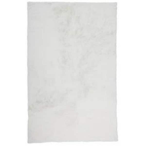 HomeRoots 7 x 10 White Solid Color Area Rug