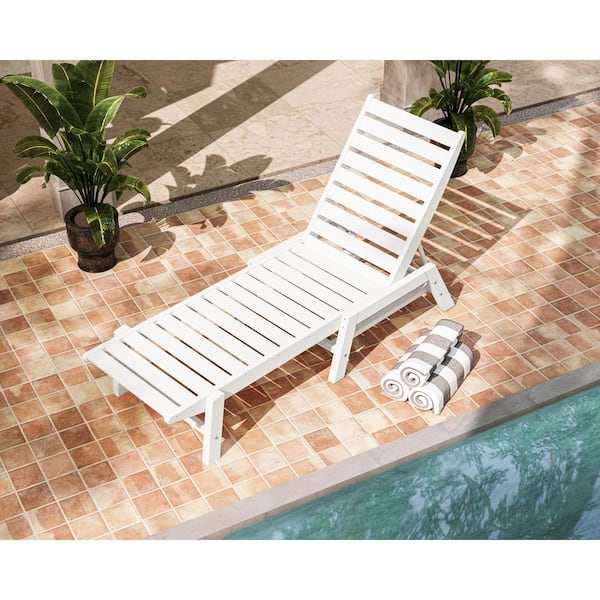 POLYWOOD Grant Park White Chaise Lounge
