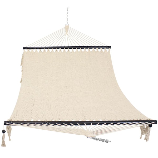 Sunnydaze 4.5 ft. 2-Person Woven Hammock with Wooden Spreader Bars - White