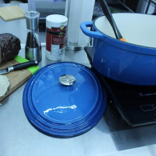 https://images.thdstatic.com/productImages/33694393-d010-4668-a30c-a58dea0a57d4/svn/blue-berghoff-casserole-dishes-2211285a-31_600.jpg