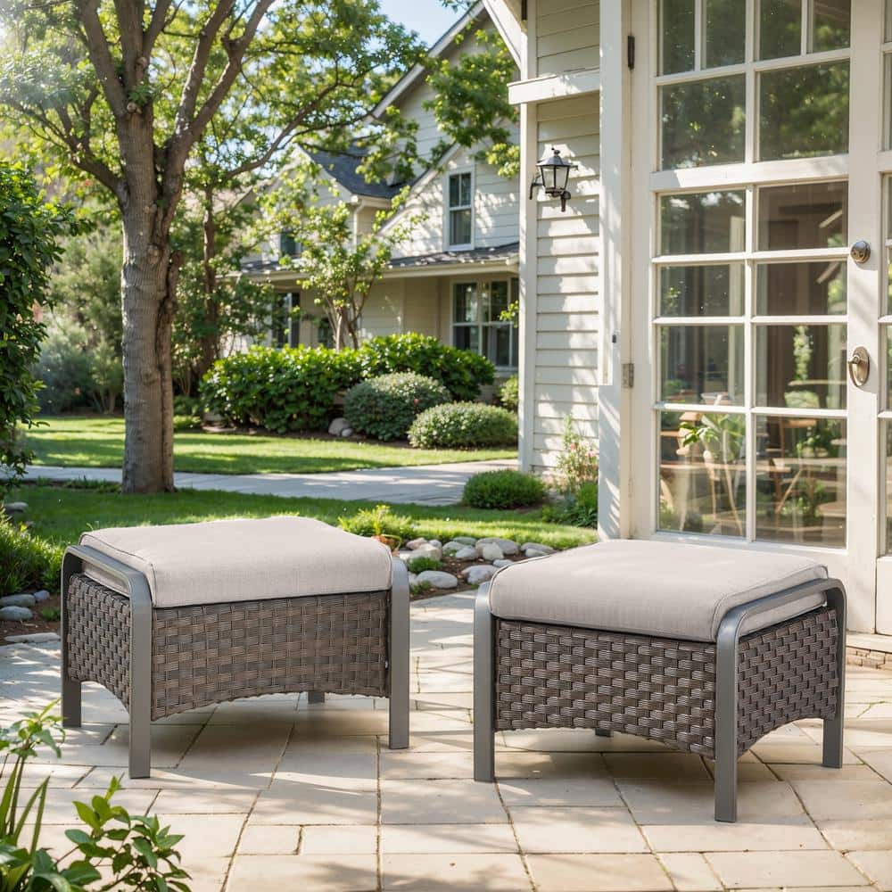 moosprr SteelCurve Farmhouse Brown Wicker Outdoor Ottoman
