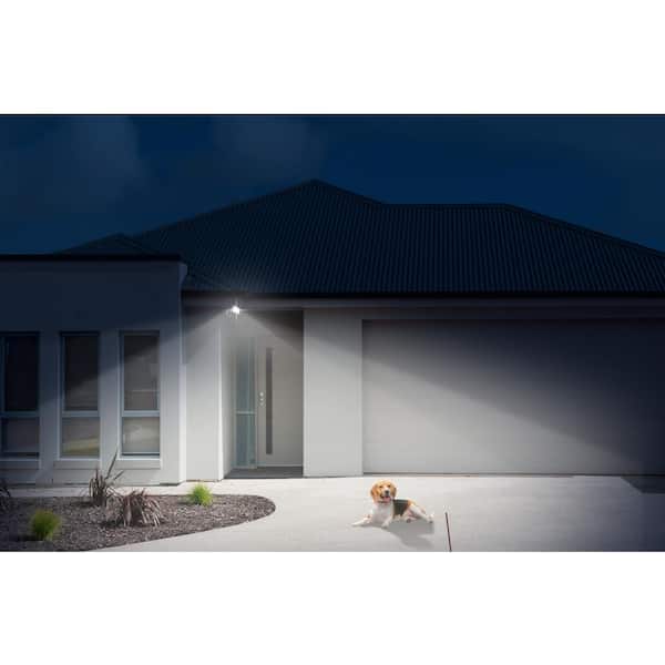 AWSENS 26-Watt 2500 Lumen Black Dusk to Dawn Control 1 Head