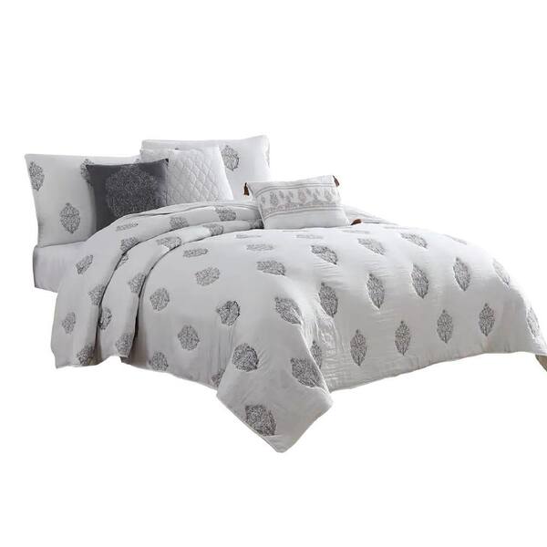 THE URBAN PORT Tyler 6- Piece White Damask Microfiber King Comforter Set
