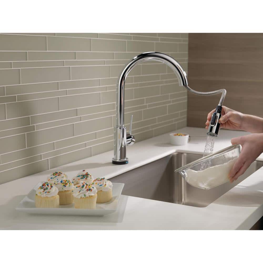 Chrome Single-Handle Pull-Down Kitchen Faucet with Touch Technology