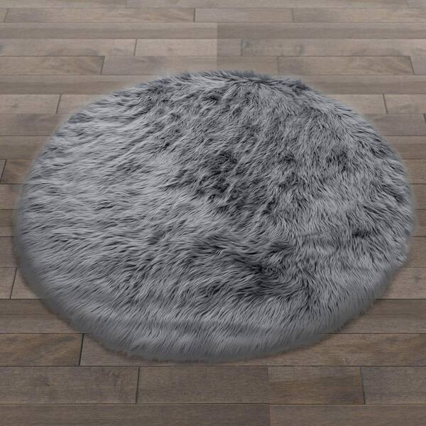 Glamour Home Grey 5 Foot Wide Alair, Round Fur Rug