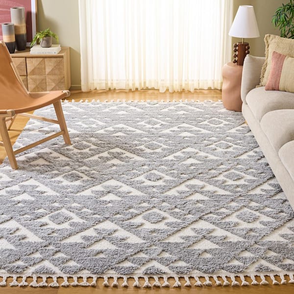 SAFAVIEH Moroccan Tassel Shag 8 ft. x 10 ft. Gray/Ivory High-Low