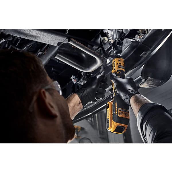 DEWALT - ATOMIC 20V MAX Lithium-Ion 1/2 in. Cordless Ratchet with 20V MAX POWERSTACK Compact Battery Starter Kit