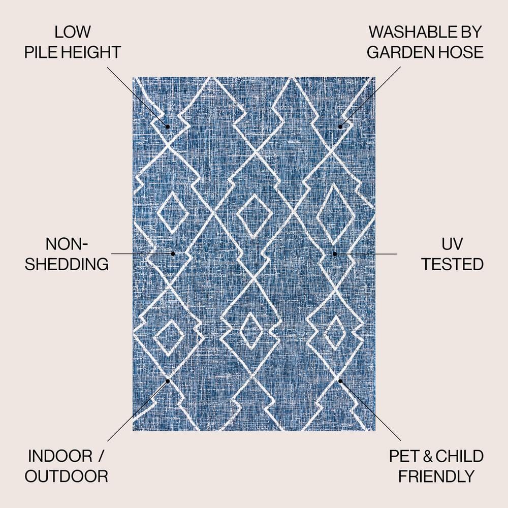 Boho Chic Blue/Ivory Diamond Trellis 8' x 10' Synthetic Rug