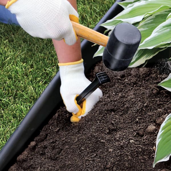 Vigoro 4.5 in. x 60 ft. Black Plastic Lawn Edging 54360 - The Home